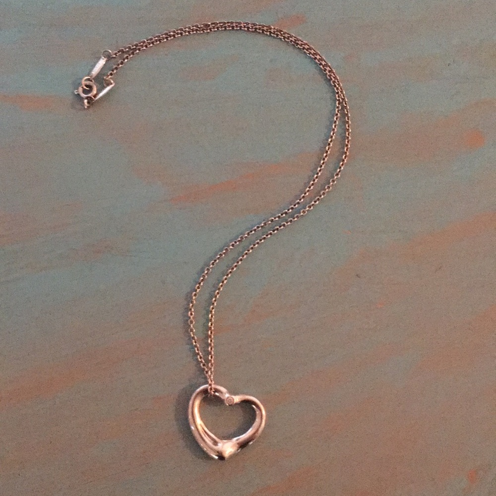 Tiffany’s silver heart necklace with diamond!